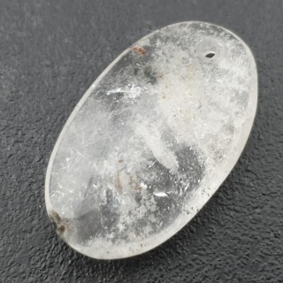 Kryształ górski owal z dziurką 37x22 mm nr 2