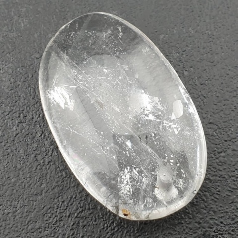 Kryształ górski owal z dziurką 37x23 mm nr 1 Kryształ górski owal z dziurką 37x23 mm nr 1