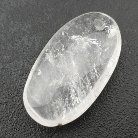 Kryształ górski owal z dziurką 41x23 mm nr 5