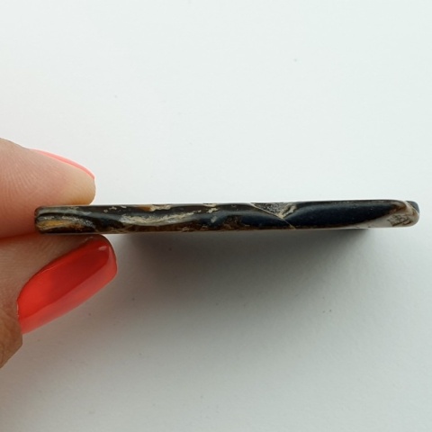 Tiger's eye slice with mounting hole 43x35 mm no 32 Tiger's eye slice with mounting hole 43x35 mm no 32