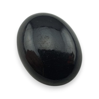 Czarny turmalin kaboszon 21x17 mm nr 370