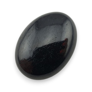 Czarny turmalin kaboszon 24x18 mm nr 336