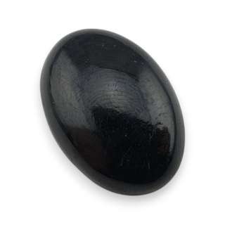 Czarny turmalin kaboszon 25x18 mm nr 312