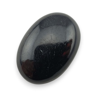 Czarny turmalin kaboszon 25x18 mm nr 404