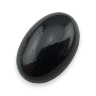 Czarny turmalin kaboszon 26x18 mm nr 369