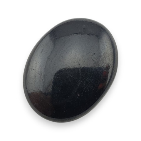 Czarny turmalin kaboszon 28x21 mm nr 375