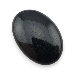 Czarny turmalin kaboszon 29x20 mm nr 309