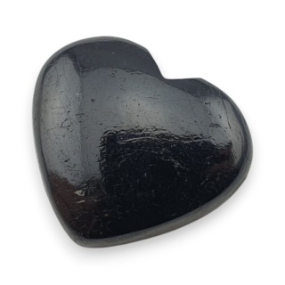 Czarny turmalin kaboszon serce 26x23 mm nr 87