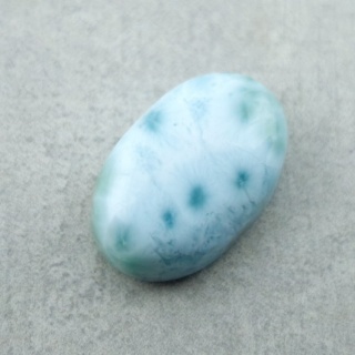 Larmimar kaboszon 18x12 mm nr 582