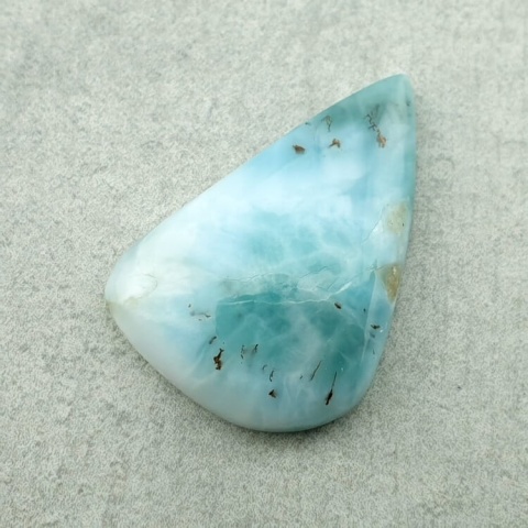Larmimar kaboszon 23x16 mm nr 681