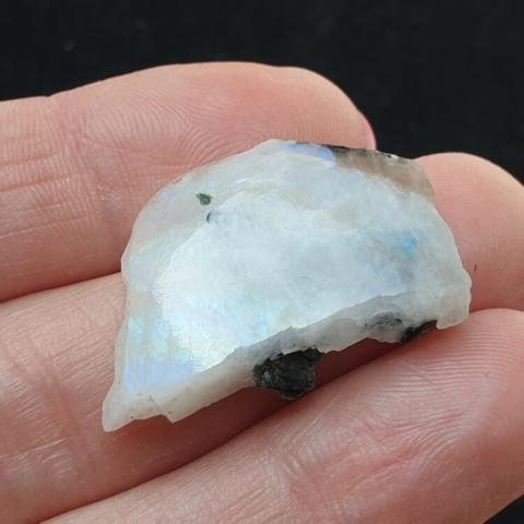 Moonstone polished chunk 29x20 mm no 322