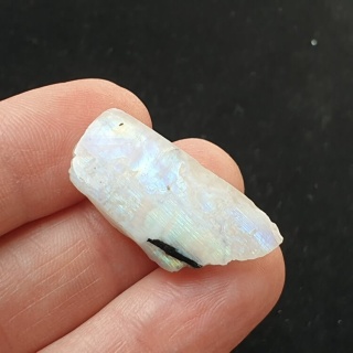 Kamień księżycowy kawałek polerowany 30x15 mm nr 321