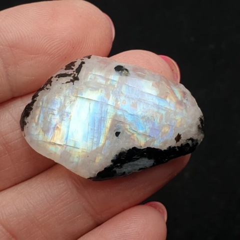 Moonstone polished chunk 35x24 mm no 359
