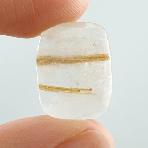 Quartz with rutile cabochon 17x13 mm no 98