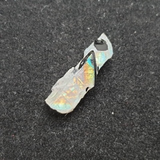 Kamień księżycowy kawałek polerowany 20x8 mm nr 401