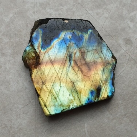 Labradorite polished slab 37x33 mm no 324