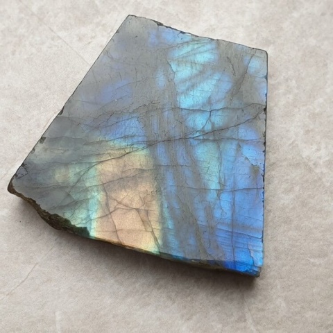 Labradoryt plaster polerowany 38x35 mm nr 327