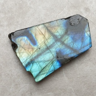 Labradoryt plaster polerowany 39x32 mm nr 275