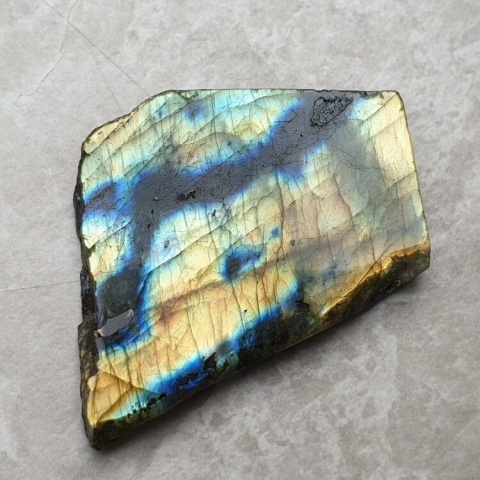 Labradorite polished slab 41x33 mm no 323