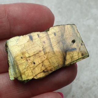 Labradoryt plaster polerowany z dziurką 38x23 mm nr 206