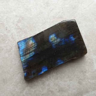 Labradoryt plaster polerowany z dziurką 39x23 mm nr 161