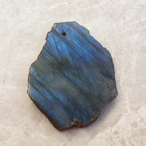 Labradoryt plaster polerowany z dziurką 44x34 mm nr 133