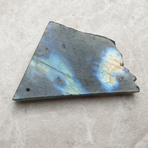 Labradoryt plaster polerowany z dziurką 47x30 mm nr 235