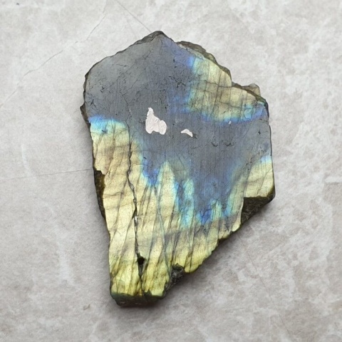 Labradoryt plaster polerowany z dziurką 47x32 mm nr 227