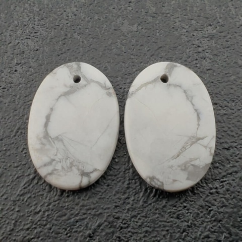 Howlite pair of cabochons with hole 18x13 mm no R333