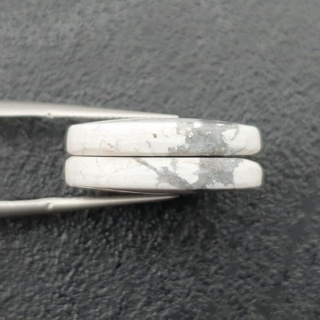 Howlit para kaboszonów z dziurką 19x15 mm nr R350