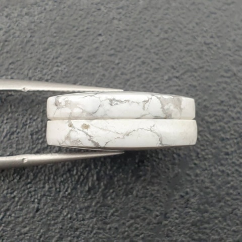 Howlit para kaboszonów z dziurką 20x15 mm nr R347