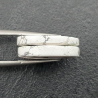 Howlit para kaboszonów z dziurką 21x15 mm nr R329