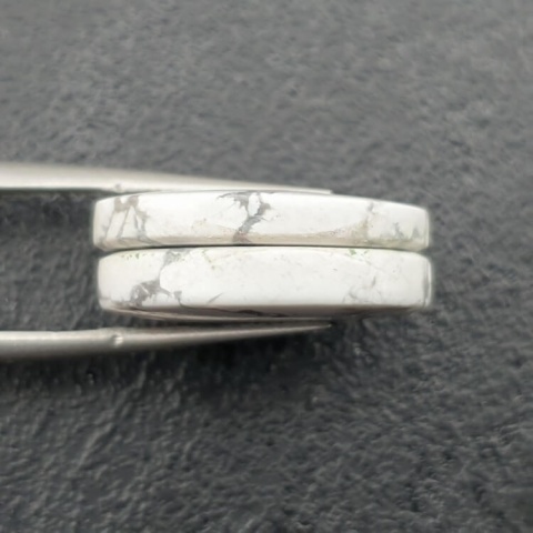 Howlit para kaboszonów z dziurką 21x15 mm nr R329