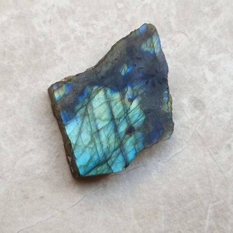 Labradorite polished slab 36x25 mm no 379