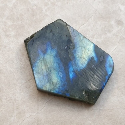 Labradorite polished slab 39x29 mm no 392