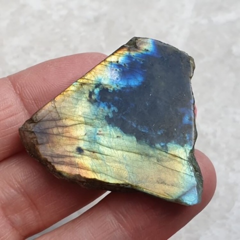 Labradorite polished slab 41x34 mm no 385