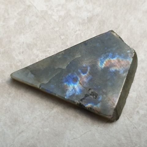 Labradoryt plaster polerowany 42x31 mm nr 386