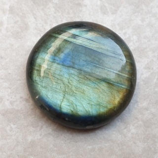 Labradoryt kaboszon fi 30 mm nr B658