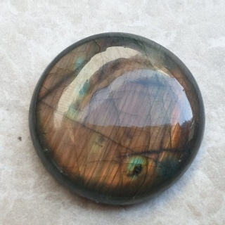 Labradoryt kaboszon fi 31 mm nr B708