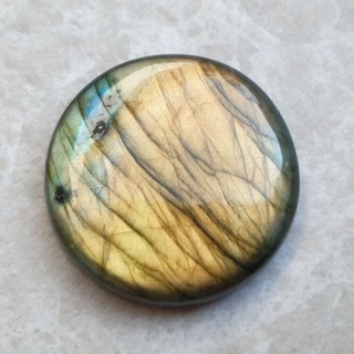 Labradoryt kaboszon fi 32 mm nr B698