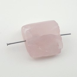 Kwarc różowy bryłka z dziurką 21x16 mm nr 32