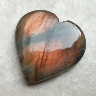 Labradorite cabochon heart 31x30 mm no 240