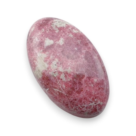 Thulite cabochon 26x15 mm no 158