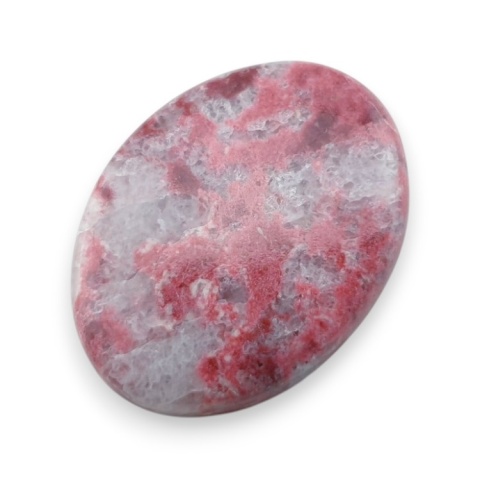 Thulit kaboszon 28x21 mm nr 153