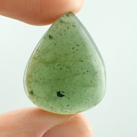 Nefryt kaboszon 24x19 mm nr 183