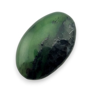 Nephrite cabochon 27x17 mm no 200