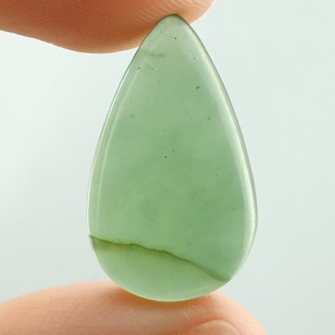 Nefryt kaboszon 24x14 mm nr 268