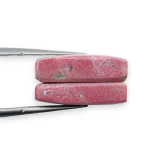 Thulit para kaboszonów z dziurką 18x13 mm nr R684