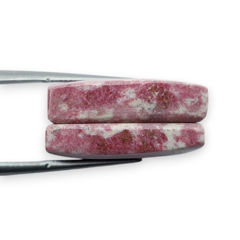 Thulite pair of cabohones with holes 21x15 mm no R713
