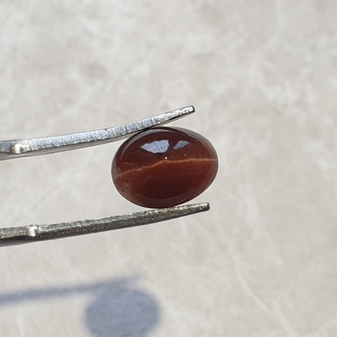 Scapolite cat's eye cabochon 10x8 mm no 119